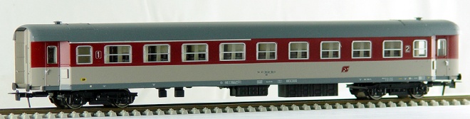 Passenger car 1st/2nd class type ABz 64191<br /><a href='images/pictures/ACME/50135a.jpg' target='_blank'>Full size image</a>
